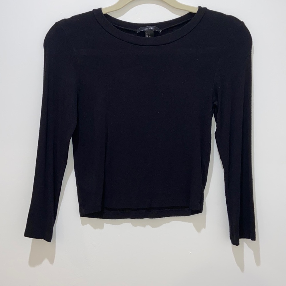 Black crop top